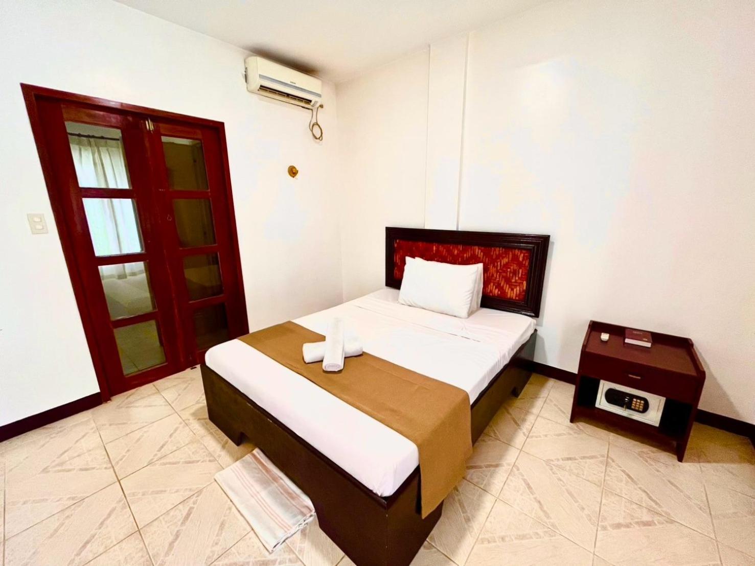 Chiisai Natsu Resort Bolod  Екстериор снимка